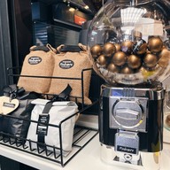 MINIMORE COFFEELISM ท่าน้ำวังหลัง