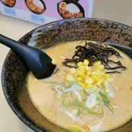 เมนูของร้าน โทมาโตนู้ดเดิ้ล ซอยธนิยะ