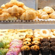 Gourmet Primo Bakery & Deli ฟู้ดแลนด์ สุขุมวิท 16