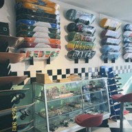 SQUAD skate cafe'