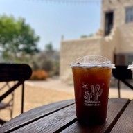 เมนูของร้าน 2bees Cafe & Garden