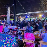 เมนูของร้าน 76 Garage