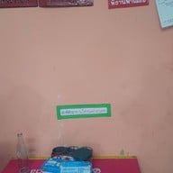 บรรยากาศ ขนมจีนเจ้แอน ขนมจีนเจ้แอนย้ายอยู่ตรงข้ามวิทยาลัยพยาบาลติดกับโรงจำนำ