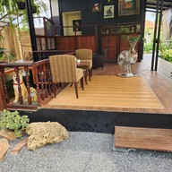 The Melon Cafe' Lopburi