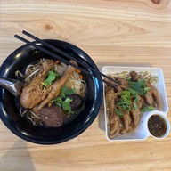 หอมเนื้อตุ๋น บางใหญ่ “อาหารตามสั่ง ก๋วยเตี๋ยว เมนูหลากหลายพร้อมให้บริการ” -