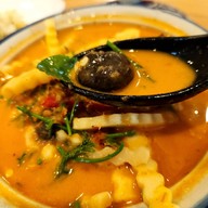 สวนผักแว่น Cafe & Bistro