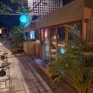 233Poshtel