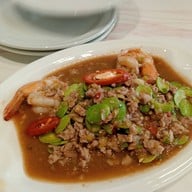 Krua Absorn 1977 ครัวอัปสร ประตูผี