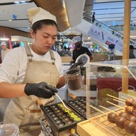 Waffleful วาฟเฟิลเสียบไม้เจ้าแรกในไทย ซีคอนศรีนครินทร์