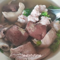 เมนูของร้าน เกาเหลาเลือดหมู ข้าง Cj เขาวัง