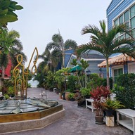 Seaman Resort