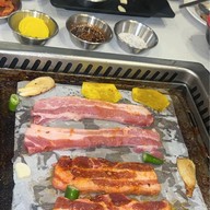 Kantar BBQ - กันธาบาร์บีคิว ปิ้งย่างเกาหลี สาธุประดิษฐ์