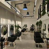 RUJA SALON