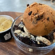 I Tim Baan Yaii ไอติมบ้านยาย