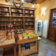 Vino Cafe & Wine Bar Toscana Valley Khaoyai Toscana เขาใหญ่
