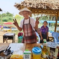 ตลาดน้ำดอกโสน