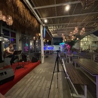Lakehouse Café & Restaurant เลคเฮ้าส์ คาเฟ่ ประเวศ