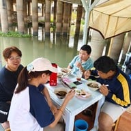 ตลาดน้ำดอกโสน