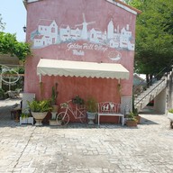 บรรยากาศ Golden Hill Village Cafe & Weddings