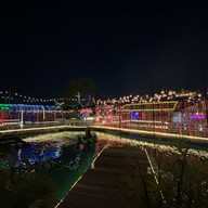 Lakehouse Café & Restaurant เลคเฮ้าส์ คาเฟ่ ประเวศ