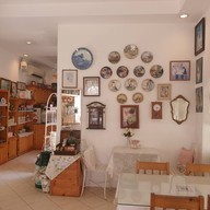 บรรยากาศ Golden Hill Village Cafe & Weddings