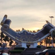 แหลมแท่น