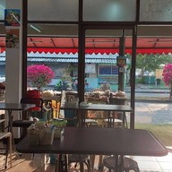 บรรยากาศ อยากอร่อยกินตุ๋น👍น้ำซุบหอมนัว ตามสั่ง  ข้าวหน้าหมูตุ๋น/เนื้อตุ๋น น้ำจิ ต้นตำหรับโบราณ