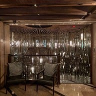 Mott 32