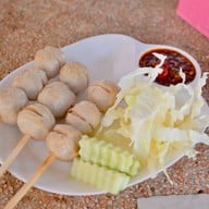 เมนูของร้าน ก๋วยเตี๋ยวต้มยำโบราณ ร้านเปลว นครปฐม