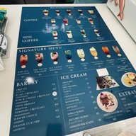 เดอะไลท์เฮ้าคาเฟ่ ประชาอุทิศ90