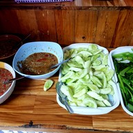 เป็นแสน ข้าวราดแกง