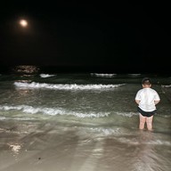 หาดทรายแก้ว