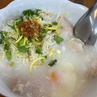 เมนูของร้าน ข้าวต้มปลาป้ายงค์