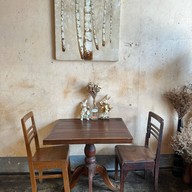 โคเล เบเกอรี่ บาร์ สำนักงานใหญ่