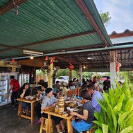 โกปี๊ หลังโรงไม้ ติ่มซำ สุพรรณบุรี โกปี๊ หลังโรงไม้ ติ่มซำ สุพรรณบุรี