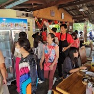 หน้าร้าน โกปี๊ หลังโรงไม้ ติ่มซำ สุพรรณบุรี โกปี๊ หลังโรงไม้ ติ่มซำ สุพรรณบุรี