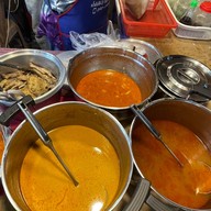 ขนมจีนแม่ต๋อย  ตลาดศิริพลาซ่าสูงเนิน