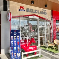 เมนูของร้าน Thai-Denmark Milk Land PTT Baanpae