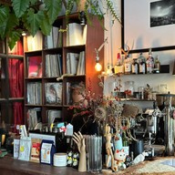 Dedicate Flower's Cafe