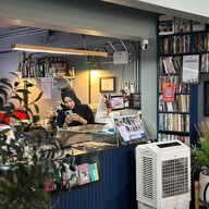 Middle Man x TAIYAKI