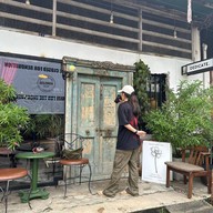 Dedicate Flower's Cafe
