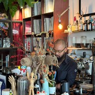 Dedicate Flower's Cafe