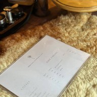 Dedicate Flower's Cafe