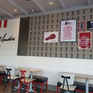 KFC ปั๊มพีที จรัญสนิทวงศ์ 80