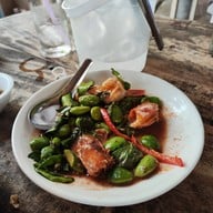 เมนูของร้าน ป้าเอื้อง-ป้าอิ้ง