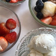 Choobidoo Greek Yogurt (그릭 요거트) กรีกโยเกิร์ตและ ACAI BOWL