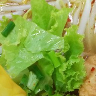 เต็งไต๋ใช้ฮวด (ก๋วยเตี๋ยว ลูกชิ้นปลา ลูกชิ้นกุ้ง เย็นตาโฟ) บางจาก