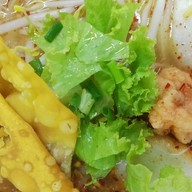 เต็งไต๋ใช้ฮวด (ก๋วยเตี๋ยว ลูกชิ้นปลา ลูกชิ้นกุ้ง เย็นตาโฟ) บางจาก