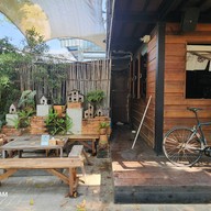 บรรยากาศ Beside you cafe Singburi