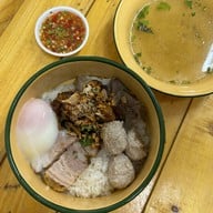 เมนูของร้าน ข้าวต้มแห้งอาปู่